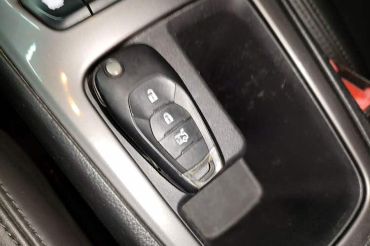 Used Chevrolet Cruze 2017 1.5L Automatic Pioneer Sunroof Edition Interior 1