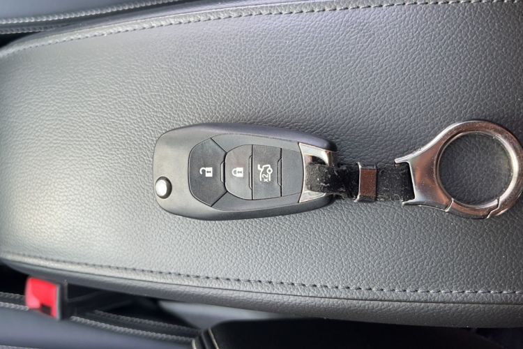 Used Chevrolet Cruze 2017 1.5L Automatic Pioneer Sunroof Edition Interior 1