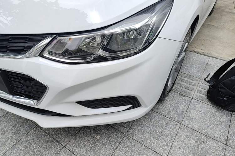 Used Chevrolet Cruze 2017 1.5L Automatic Pioneer Sunroof Edition Left Front Headlight