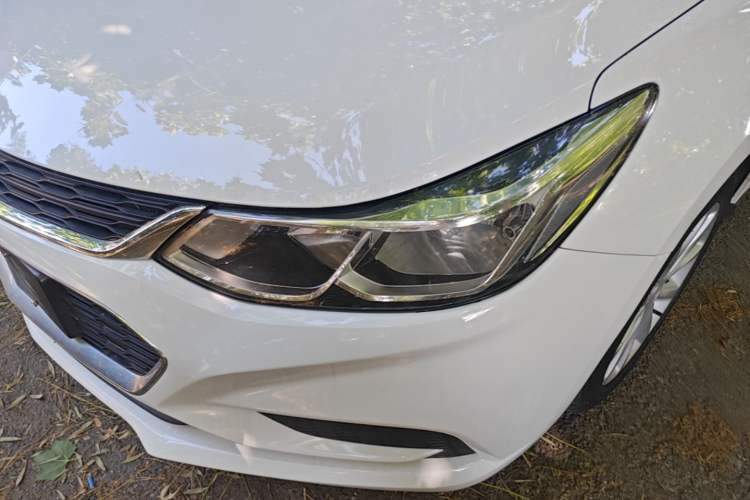 Used Chevrolet Cruze 2017 1.5L Automatic Pioneer Sunroof Edition Left Front Headlight