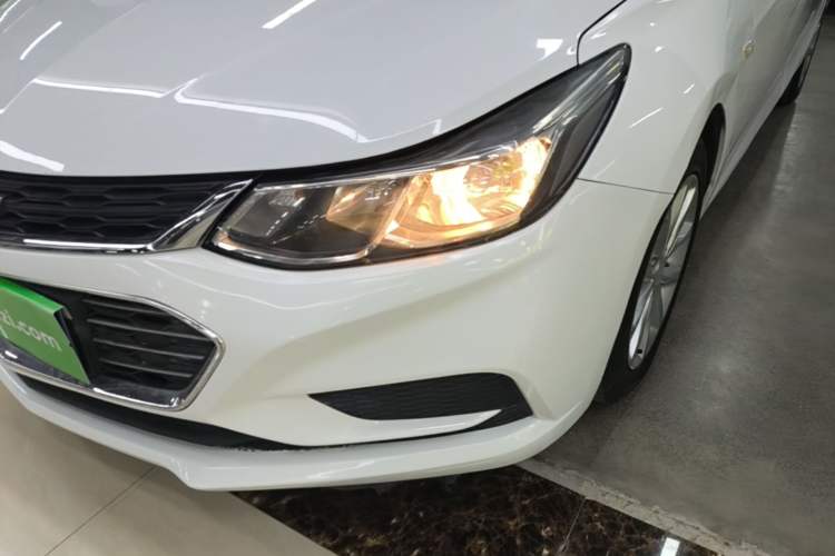Used Chevrolet Cruze 2017 1.5L Automatic Pioneer Sunroof Edition Left Front Headlight