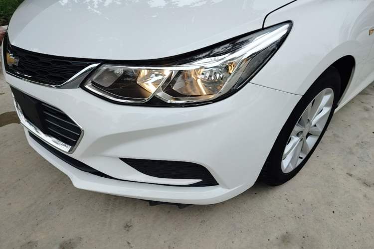 Used Chevrolet Cruze 2017 1.5L Automatic Pioneer Sunroof Edition Left Front Headlight