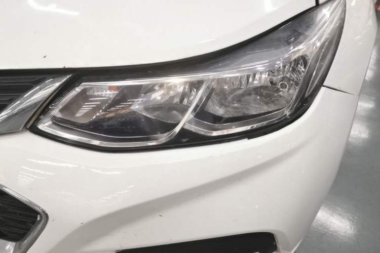 Used Chevrolet Cruze 2017 1.5L Automatic Pioneer Sunroof Edition Left Front Headlight