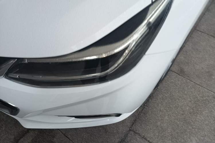 Used Chevrolet Cruze 2017 1.5L Automatic Pioneer Sunroof Edition Left Front Headlight