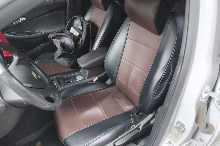 Used Chevrolet Cruze 2017 1.5L Automatic Pioneer Sunroof Edition Left Front Seat