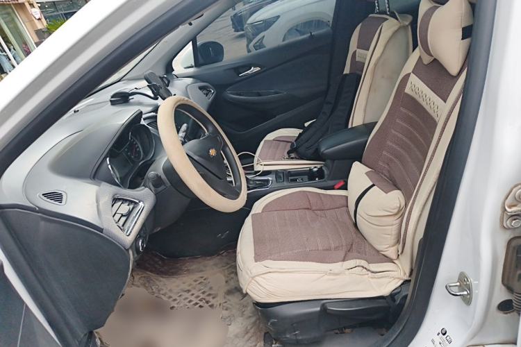 Used Chevrolet Cruze 2017 1.5L Automatic Pioneer Sunroof Edition Left Front Seat