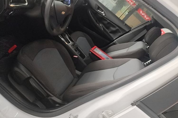 Used Chevrolet Cruze 2017 1.5L Automatic Pioneer Sunroof Edition Left Front Seat