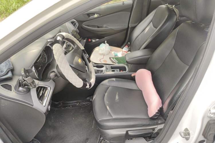 Used Chevrolet Cruze 2017 1.5L Automatic Pioneer Sunroof Edition Left Front Seat