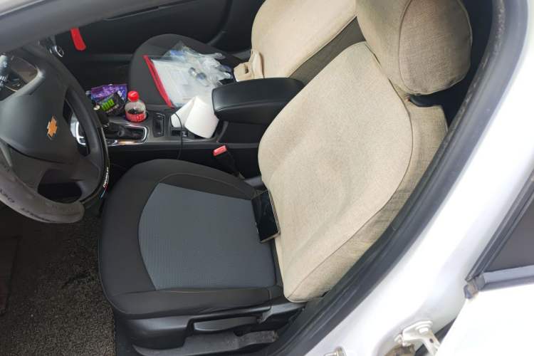 Used Chevrolet Cruze 2017 1.5L Automatic Pioneer Sunroof Edition Left Front Seat
