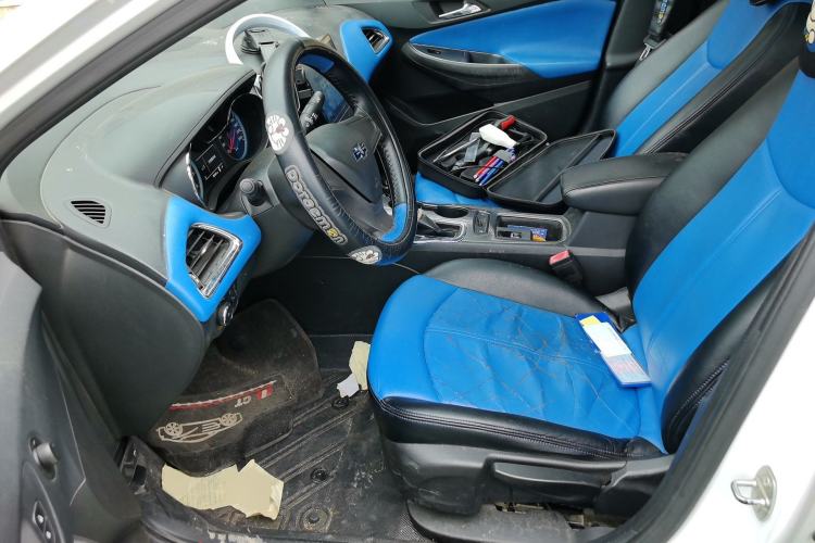 Used Chevrolet Cruze 2017 1.5L Automatic Pioneer Sunroof Edition Left Front Seat