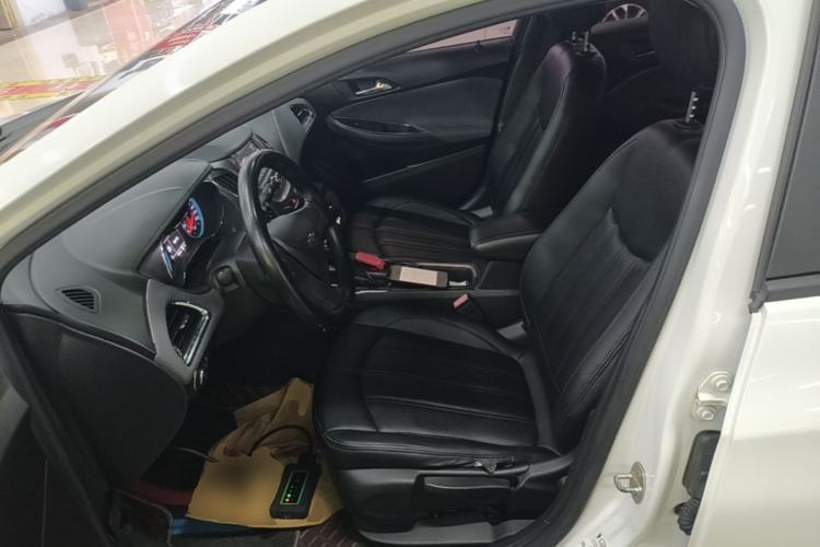 Used Chevrolet Cruze 2017 1.5L Automatic Pioneer Sunroof Edition Left Front Seat