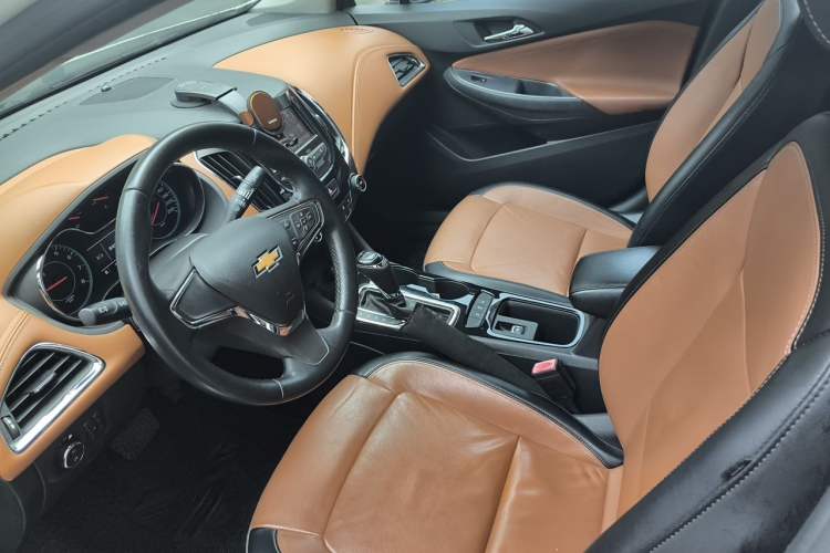 Used Chevrolet Cruze 2017 1.4T Dual-Clutch Xuanfeng Edition Left Front Seat
