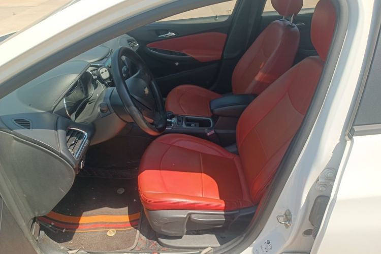 Used Chevrolet Cruze 2017 1.5L Automatic Pioneer Sunroof Edition Left Front Seat