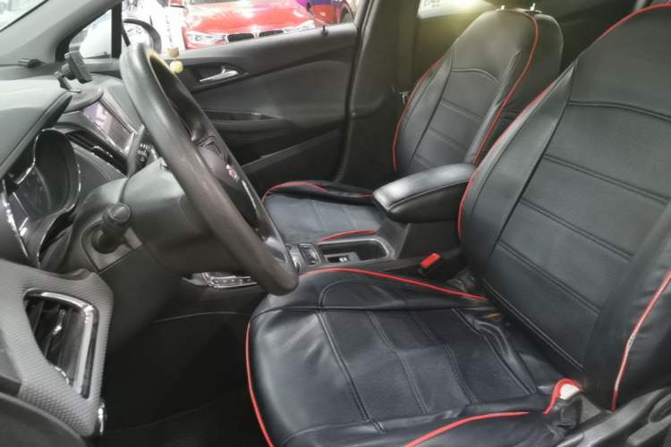 Used Chevrolet Cruze 2017 1.5L Automatic Pioneer Sunroof Edition Left Front Seat