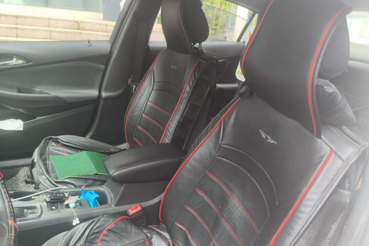 Used Chevrolet Cruze 2017 1.5L Automatic Pioneer Sunroof Edition Left Front Seat