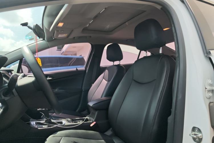 Used Chevrolet Cruze 2017 1.5L Automatic Pioneer Sunroof Edition Left Front Seat