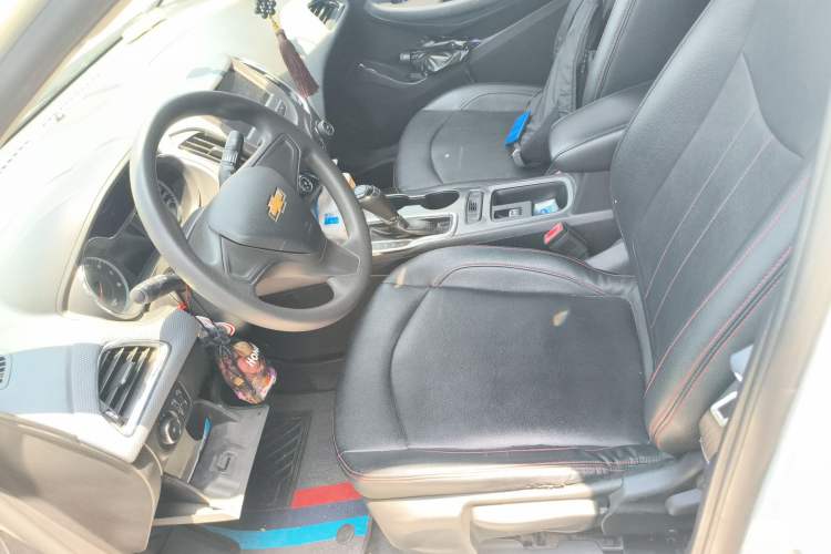 Used Chevrolet Cruze 2017 1.5L Automatic Pioneer Sunroof Edition Left Front Seat