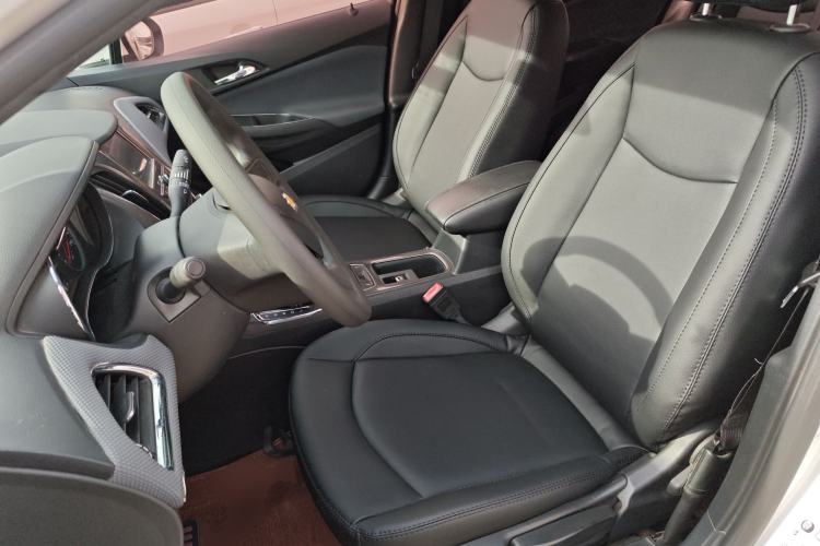 Used Chevrolet Cruze 2017 1.5L Automatic Pioneer Sunroof Edition Left Front Seat