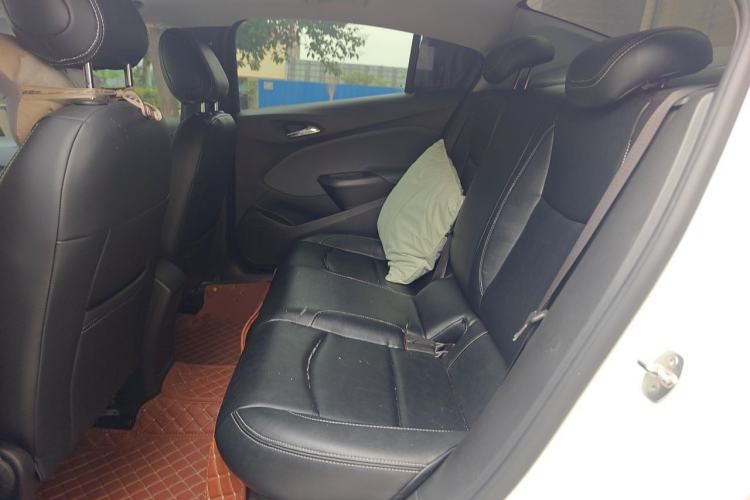 Used Chevrolet Cruze 2017 1.5L Automatic Pioneer Sunroof Edition Left Rear Seat