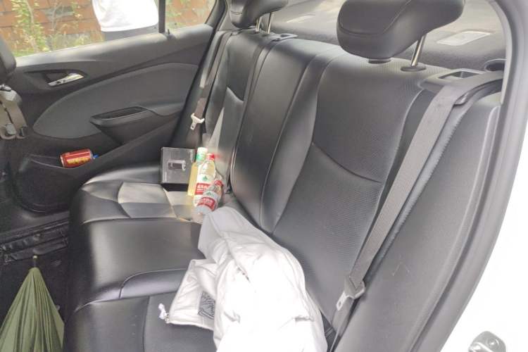 Used Chevrolet Cruze 2017 1.5L Automatic Pioneer Sunroof Edition Left Rear Seat