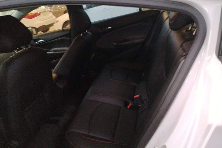 Used Chevrolet Cruze 2017 1.5L Automatic Pioneer Sunroof Edition Left Rear Seat