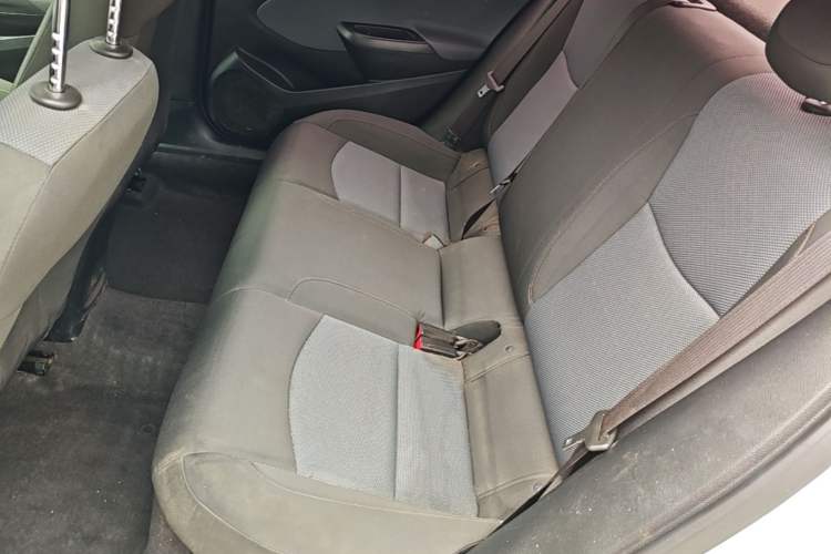 Used Chevrolet Cruze 2017 1.5L Automatic Pioneer Sunroof Edition Left Rear Seat