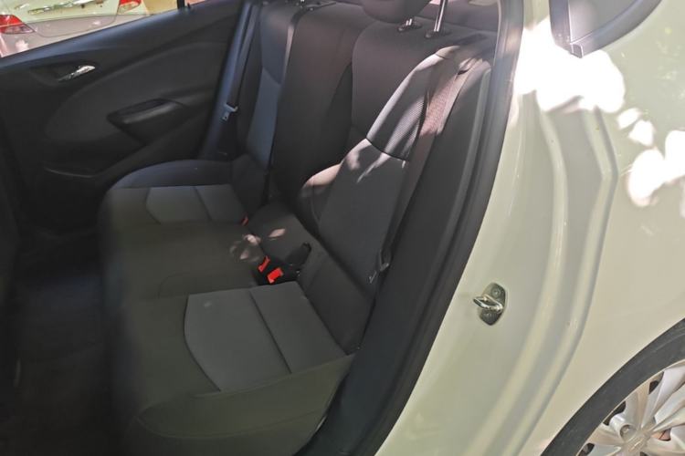 Used Chevrolet Cruze 2017 1.5L Automatic Pioneer Sunroof Edition Left Rear Seat