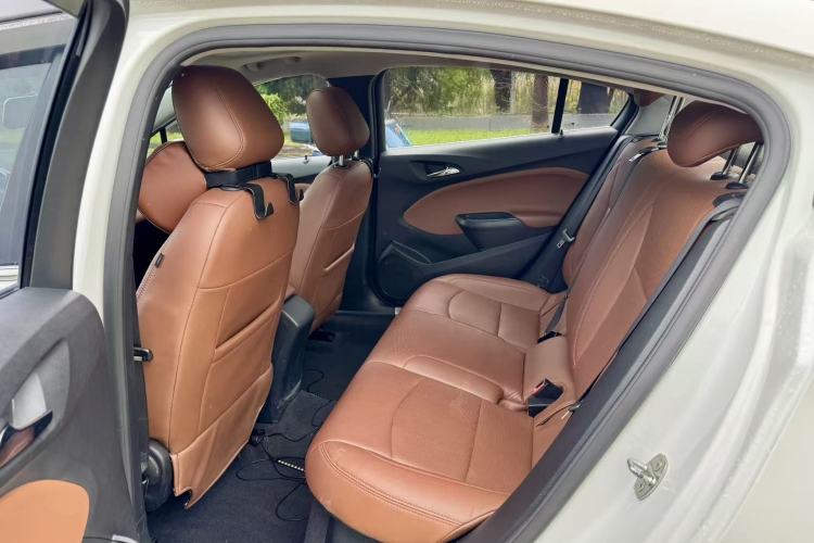 Used Chevrolet Cruze 2017 1.5L Automatic Pioneer Sunroof Edition Left Rear Seat