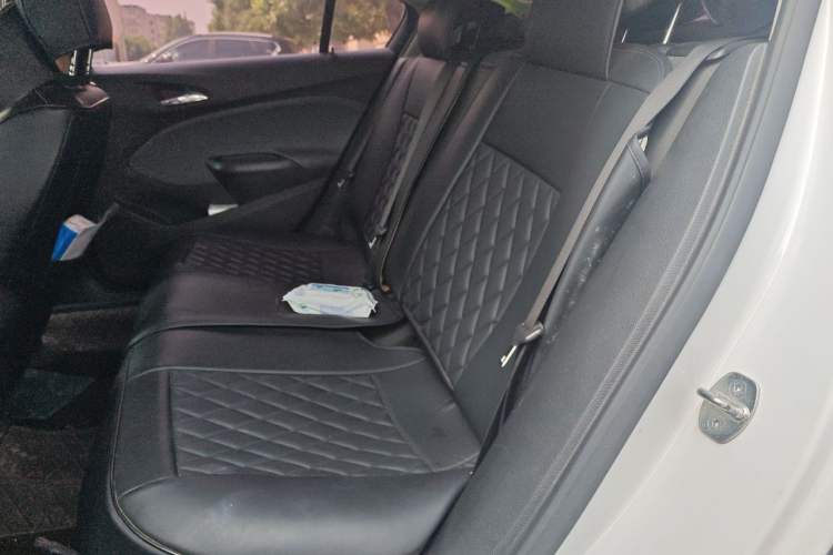 Used Chevrolet Cruze 2017 1.5L Automatic Pioneer Sunroof Edition Left Rear Seat