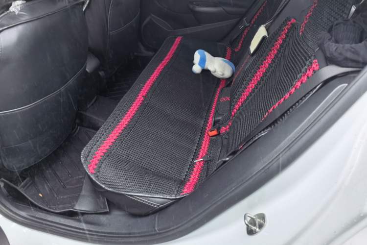 Used Chevrolet Cruze 2017 1.5L Automatic Pioneer Sunroof Edition Left Rear Seat