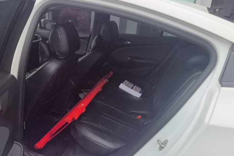 Used Chevrolet Cruze 2017 1.5L Automatic Pioneer Sunroof Edition Left Rear Seat