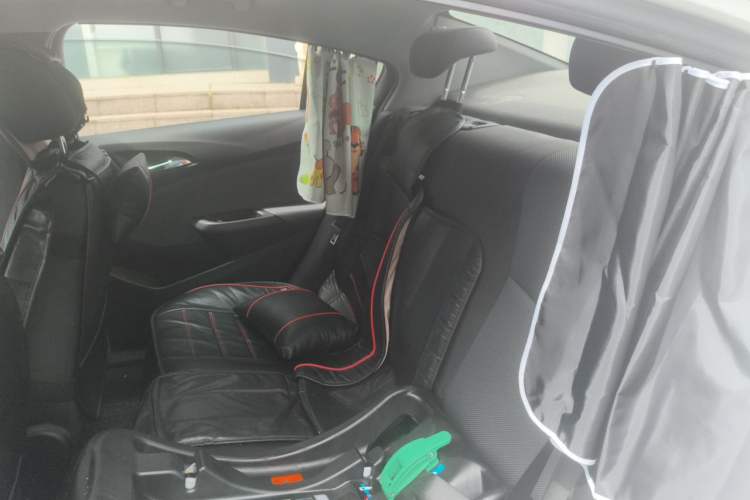 Used Chevrolet Cruze 2017 1.5L Automatic Pioneer Sunroof Edition Left Rear Seat