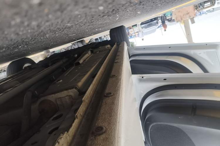 Used Chevrolet Cruze 2017 1.5L Automatic Pioneer Sunroof Edition Left Side Sill