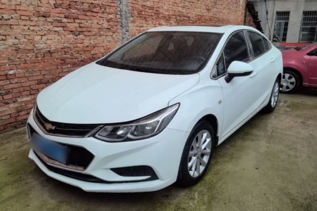 Used Chevrolet Cruze 2017 1.5L Automatic Pioneer Sunroof Edition