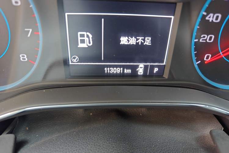 Used Chevrolet Cruze 2017 1.5L Automatic Pioneer Sunroof Edition Odometer Close Up