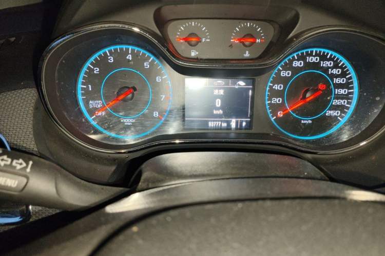 Used Chevrolet Cruze 2017 1.5L Automatic Pioneer Sunroof Edition Odometer Close Up
