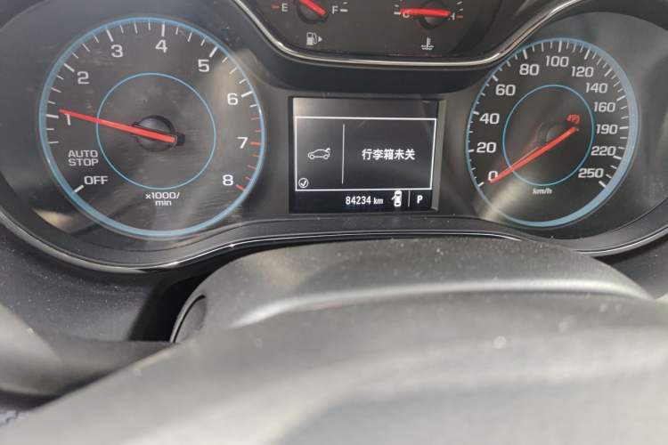 Used Chevrolet Cruze 2017 1.5L Automatic Pioneer Sunroof Edition Odometer Close Up
