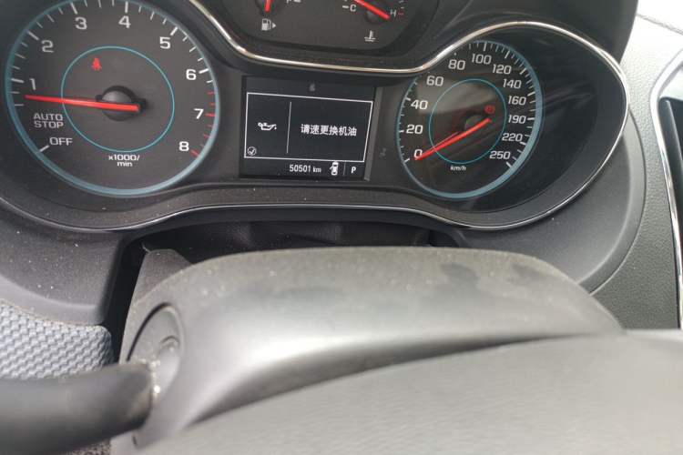 Used Chevrolet Cruze 2017 1.5L Automatic Pioneer Sunroof Edition Odometer Close Up