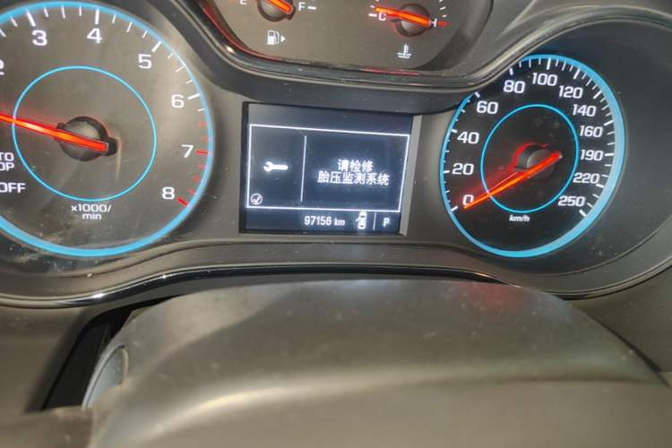 Used Chevrolet Cruze 2017 1.5L Automatic Pioneer Sunroof Edition Odometer Close Up
