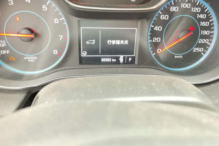 Used Chevrolet Cruze 2017 1.5L Automatic Pioneer Sunroof Edition Odometer Close Up
