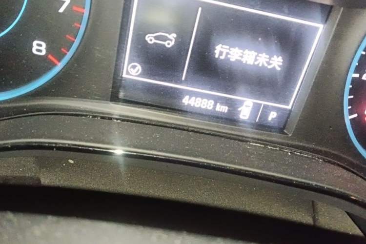 Used Chevrolet Cruze 2017 1.5L Hatchback Automatic Xuanfeng Edition Odometer Close Up