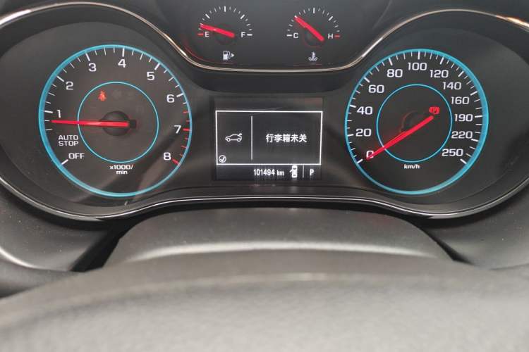 Used Chevrolet Cruze 2017 1.5L Automatic Pioneer Sunroof Edition Odometer Close Up