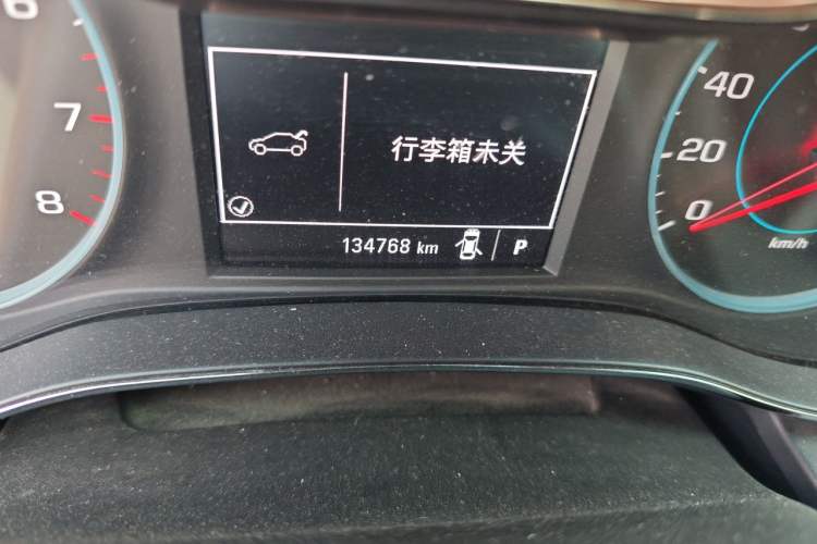 Used Chevrolet Cruze 2017 1.5L Automatic Pioneer Sunroof Edition Odometer Close Up