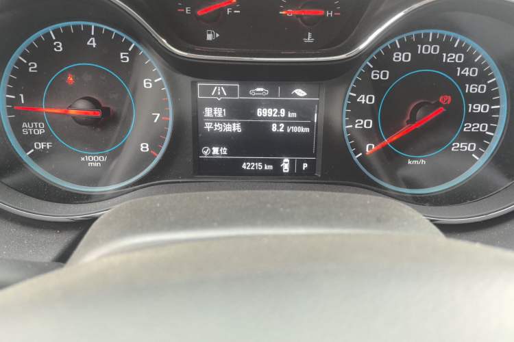 Used Chevrolet Cruze 2017 1.5L Automatic Pioneer Sunroof Edition Odometer Close Up