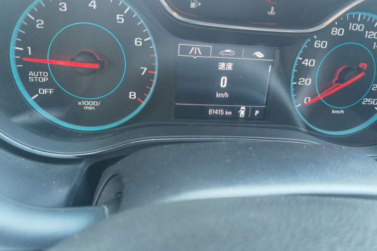 Used Chevrolet Cruze 2017 1.5L Automatic Pioneer Sunroof Edition Odometer Close Up