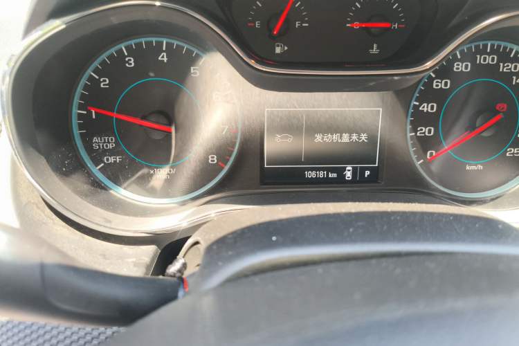 Used Chevrolet Cruze 2017 1.5L Automatic Pioneer Sunroof Edition Odometer Close Up
