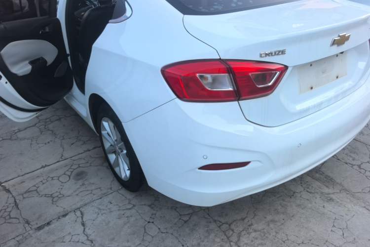 Used Chevrolet Cruze 2017 1.5L Manual Xuanfeng Edition Rear Left 45 Deg