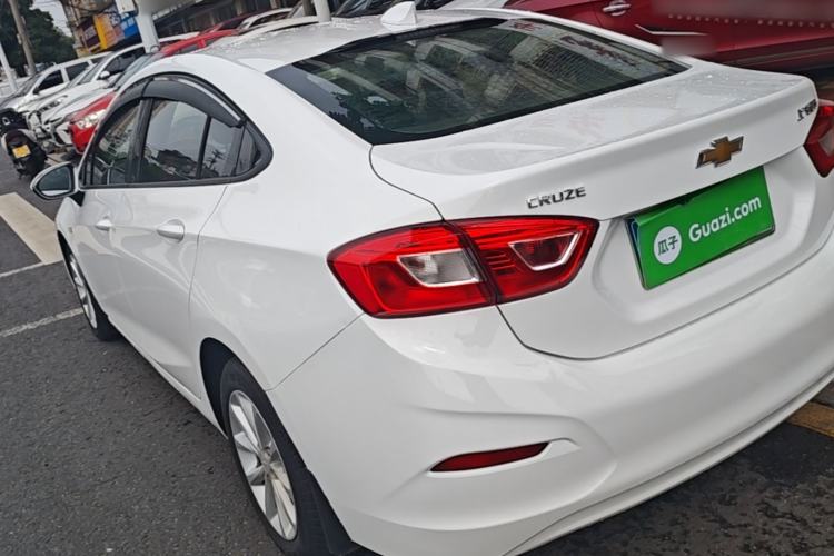 Used Chevrolet Cruze 2017 1.5L Automatic Pioneer Sunroof Edition Rear Left 45 Deg