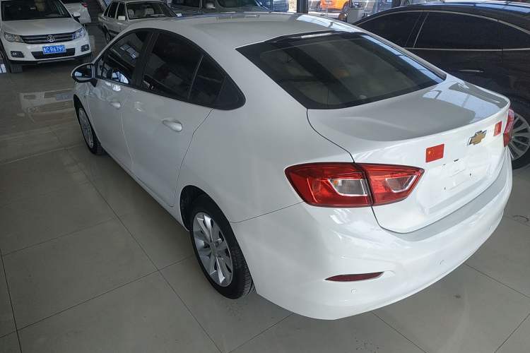 Used Chevrolet Cruze 2017 1.5L Automatic Pioneer Sunroof Edition Rear Left 45 Deg