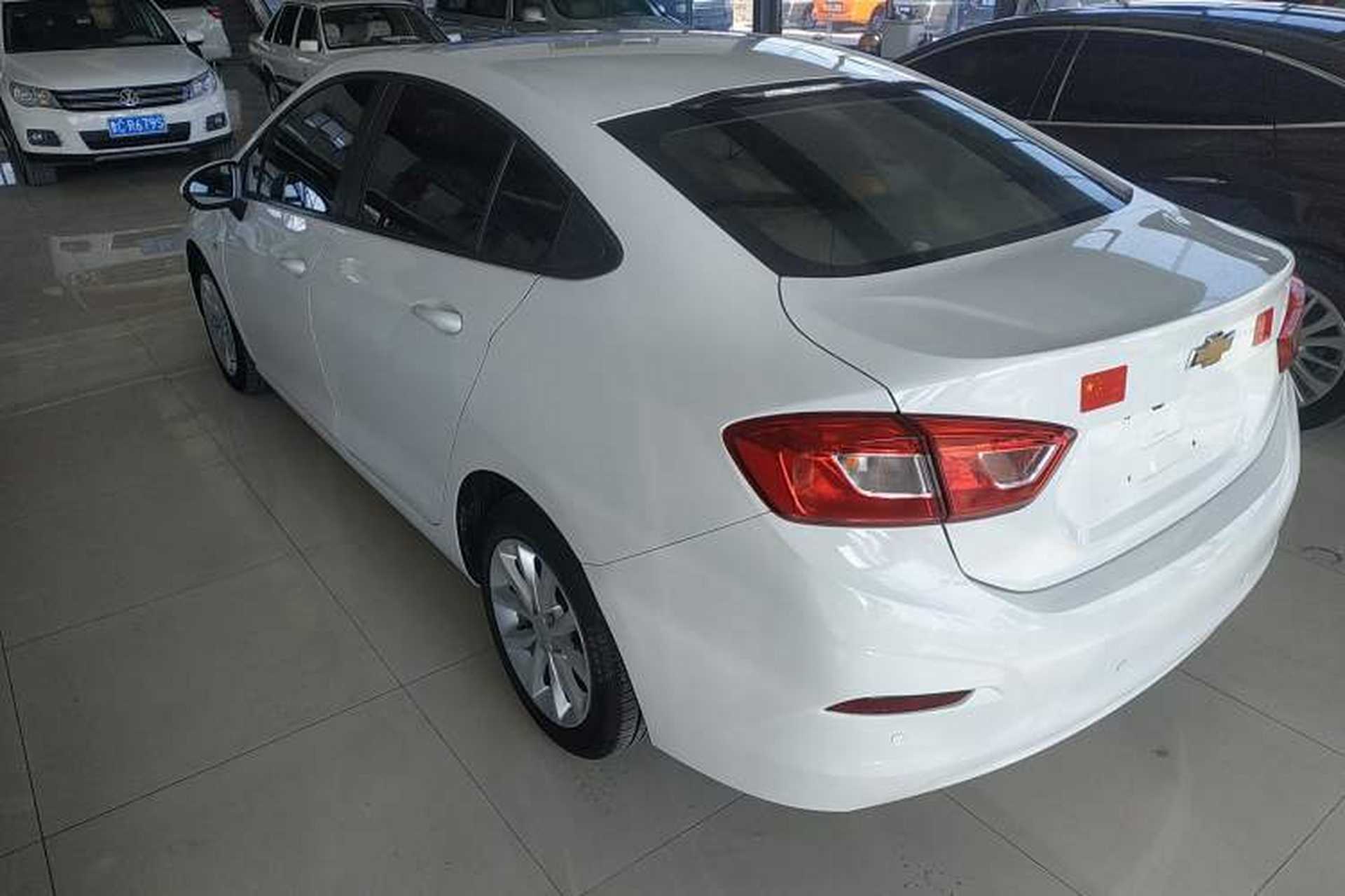 Used Chevrolet Cruze 2017 1.5L Automatic Pioneer Sunroof Edition Rear Left 45 Deg